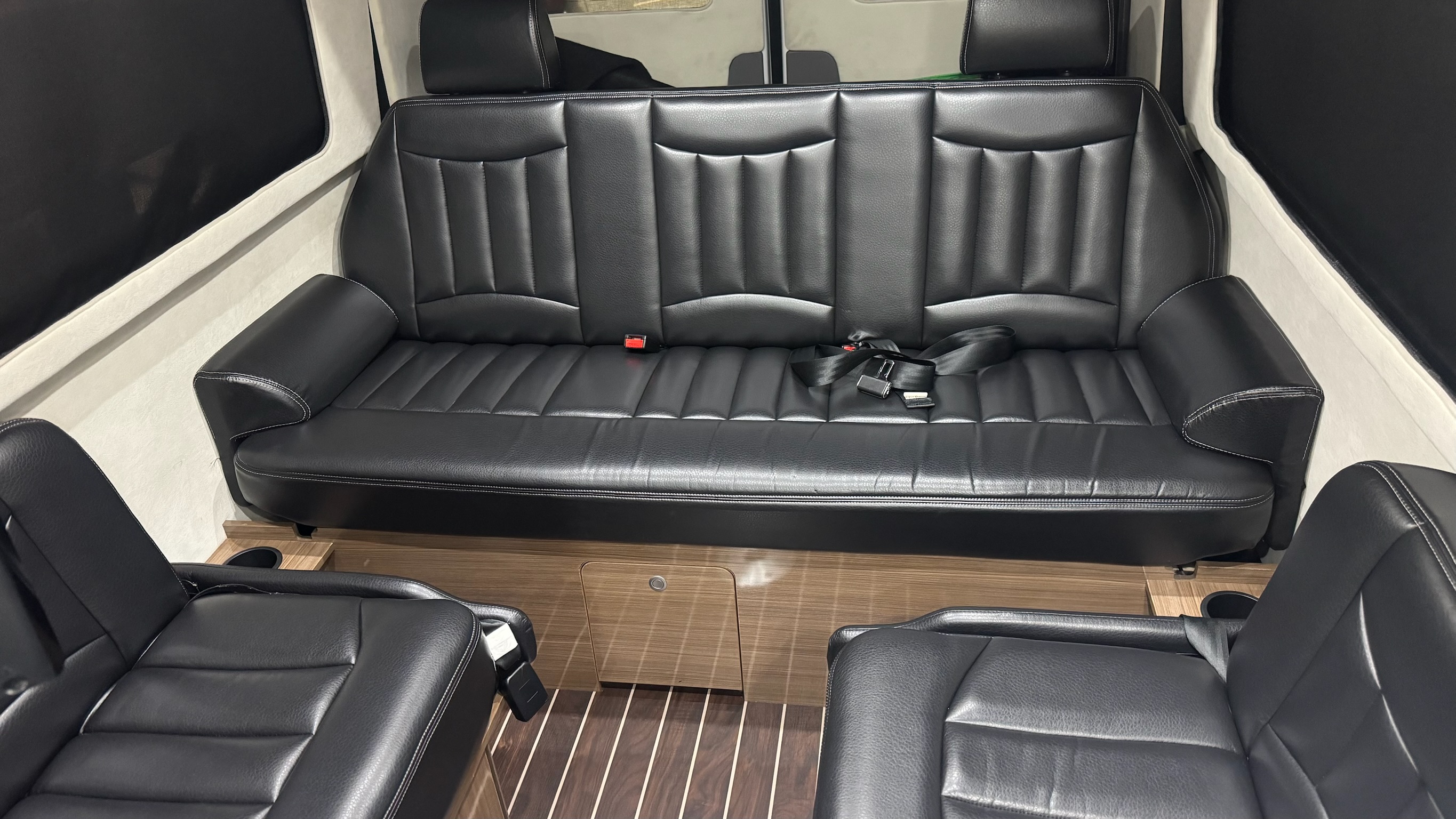 Rear sofa (converts to king bed)